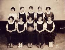 Women's Basketball Team, 1927